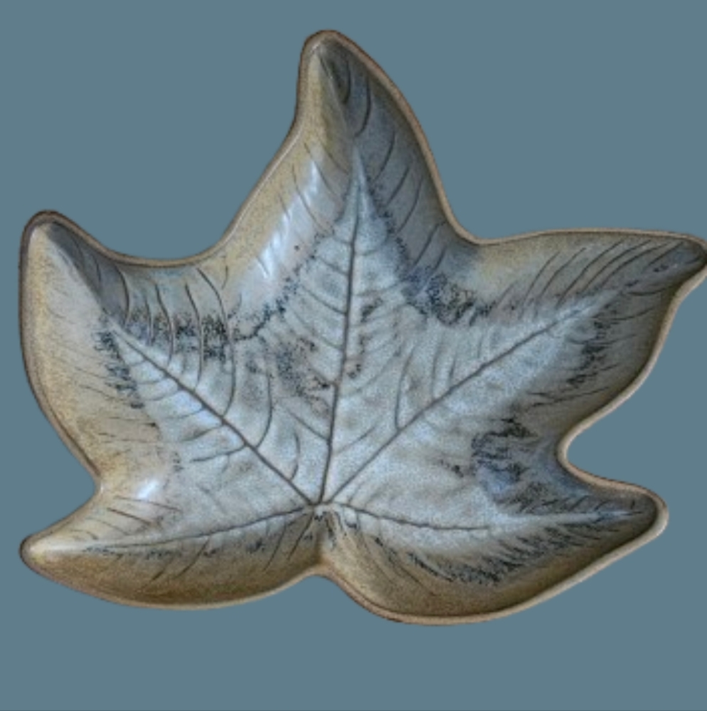*Beautiful Textured, Unique Ceramic Leaf Tray